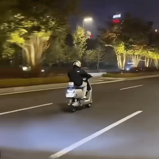 083833a57baeas5urrtgcu.gif