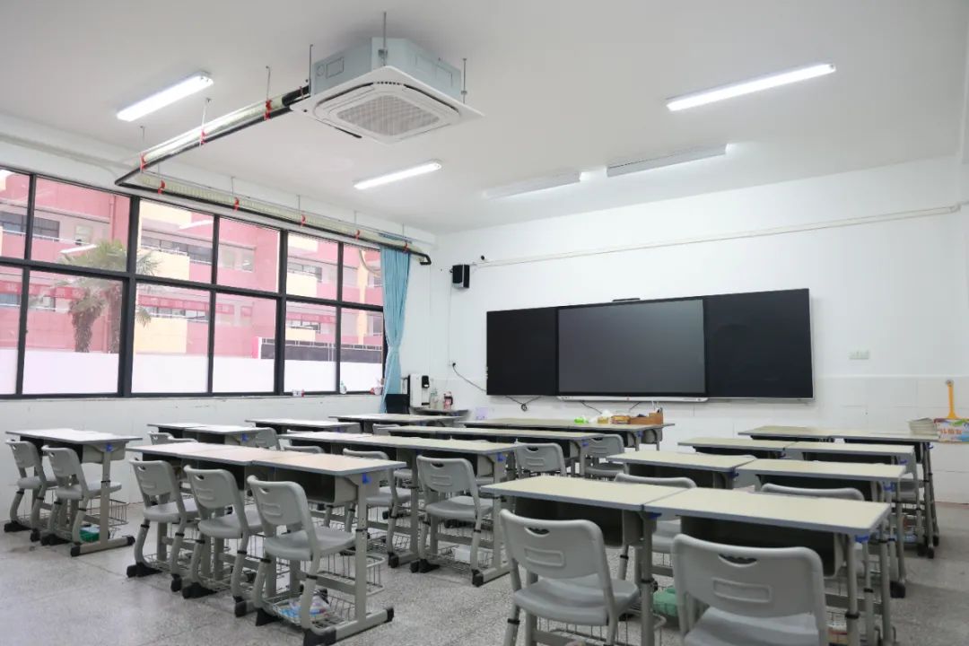082705duuc62tkq82tqt2v.jpeg