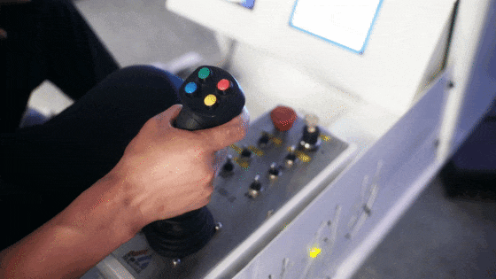 090552g366585xp35jph13.gif