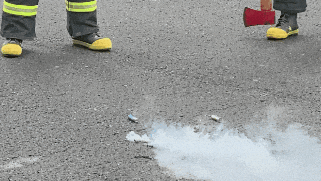 084003ekqc6rou3i1w6tiv.gif